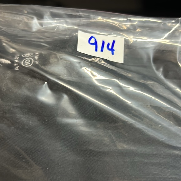 Atmosphere Full Front and Sise Pocket Zipper Long‎ Vest. Size 6(914) - Picture 15 of 15